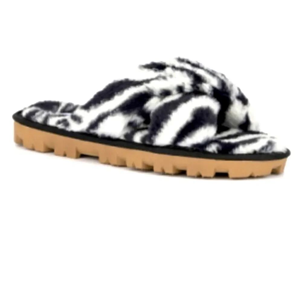 Olivia Miller Belvedere Furry Slide Sandals Size 9